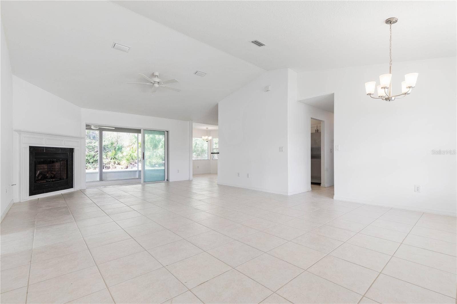 31 SEATTLE TRAIL, Palm Coast, FL 32164 31 SEATTLE TRAIL, Palm Coast, FL 32164