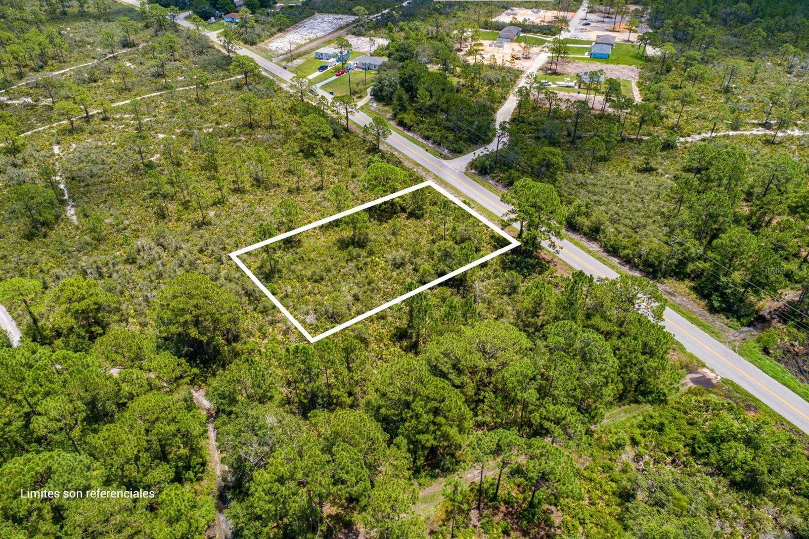 652 HALLMARK AVENUE, Lake Placid, FL 33852 652 HALLMARK AVENUE, Lake Placid, FL 33852