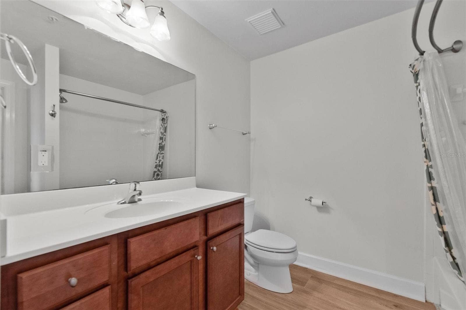 300 BELLA HARBOR COURT, #101, Palm Coast, FL 32137 Guest Bathroom