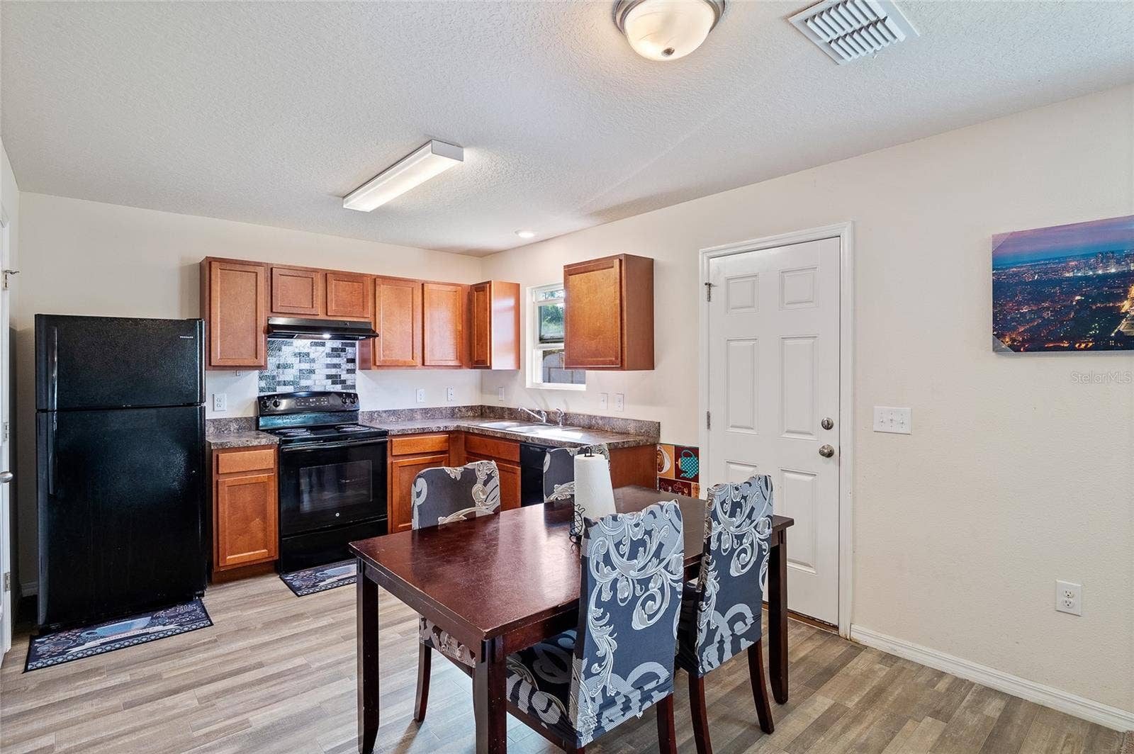 33 POINDEXTER LANE, Palm Coast, FL 32164 33 POINDEXTER LANE, Palm Coast, FL 32164