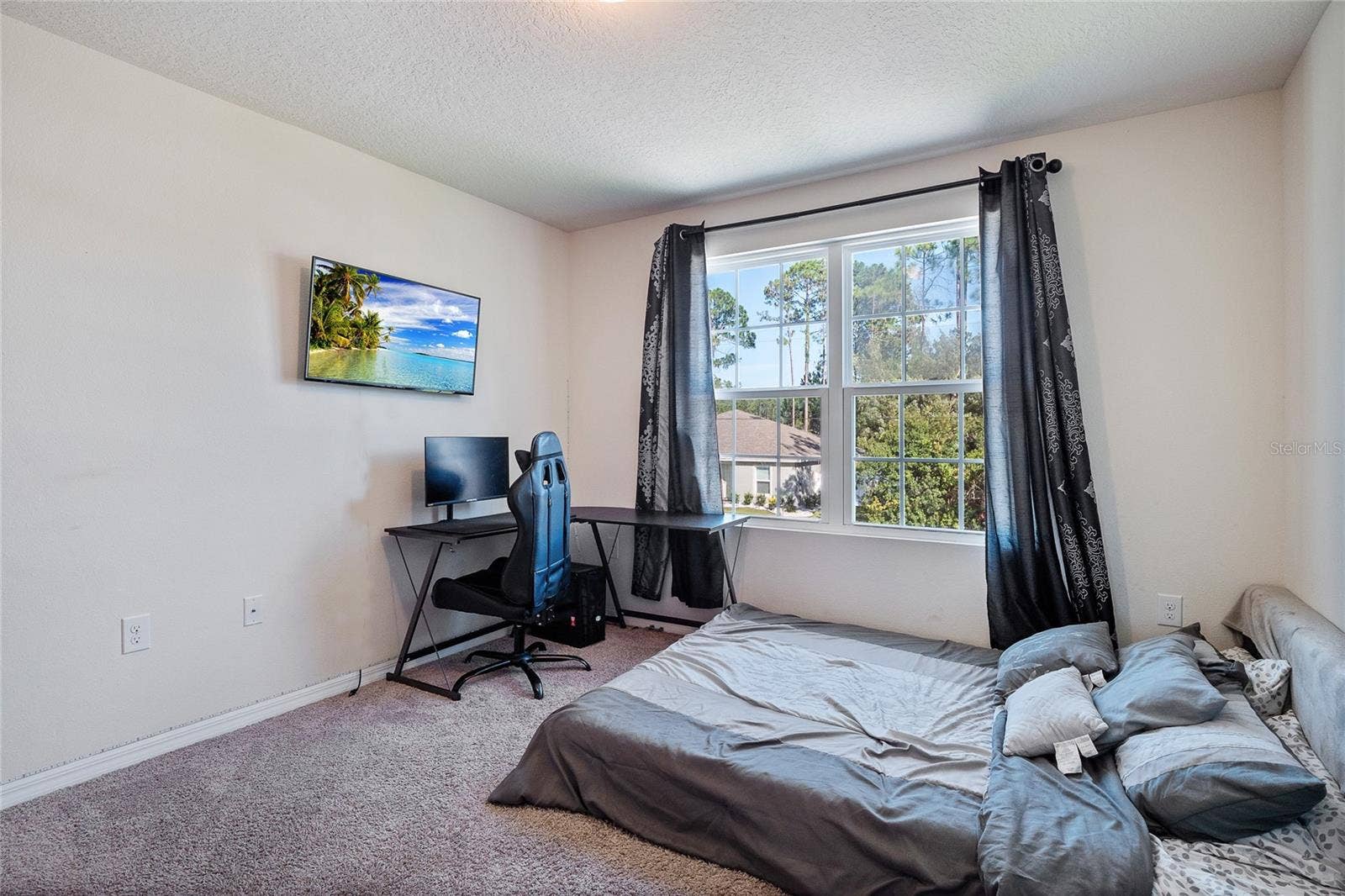33 POINDEXTER LANE, Palm Coast, FL 32164 33 POINDEXTER LANE, Palm Coast, FL 32164