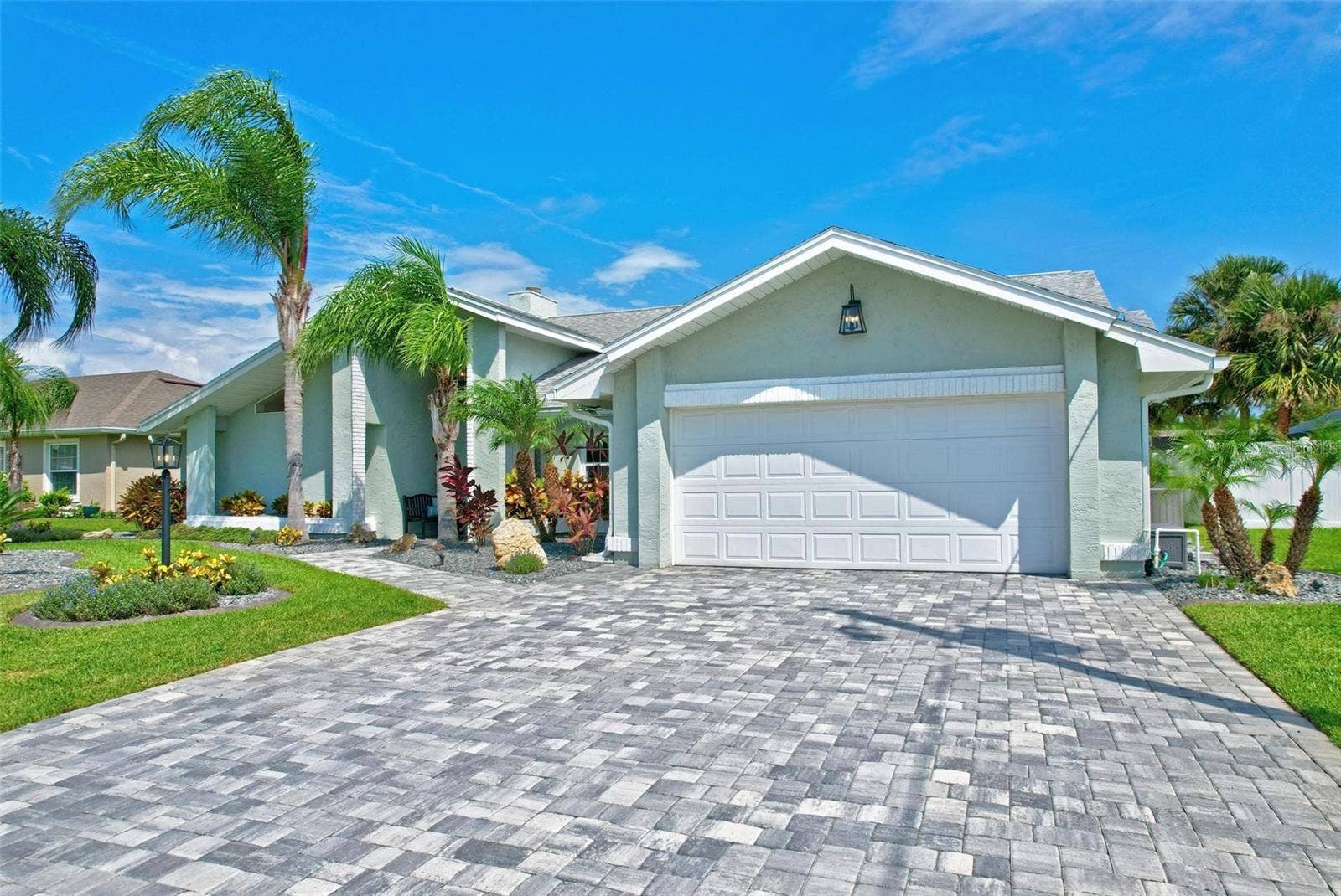 6 COLONY COURT, Palm Coast, FL 32137