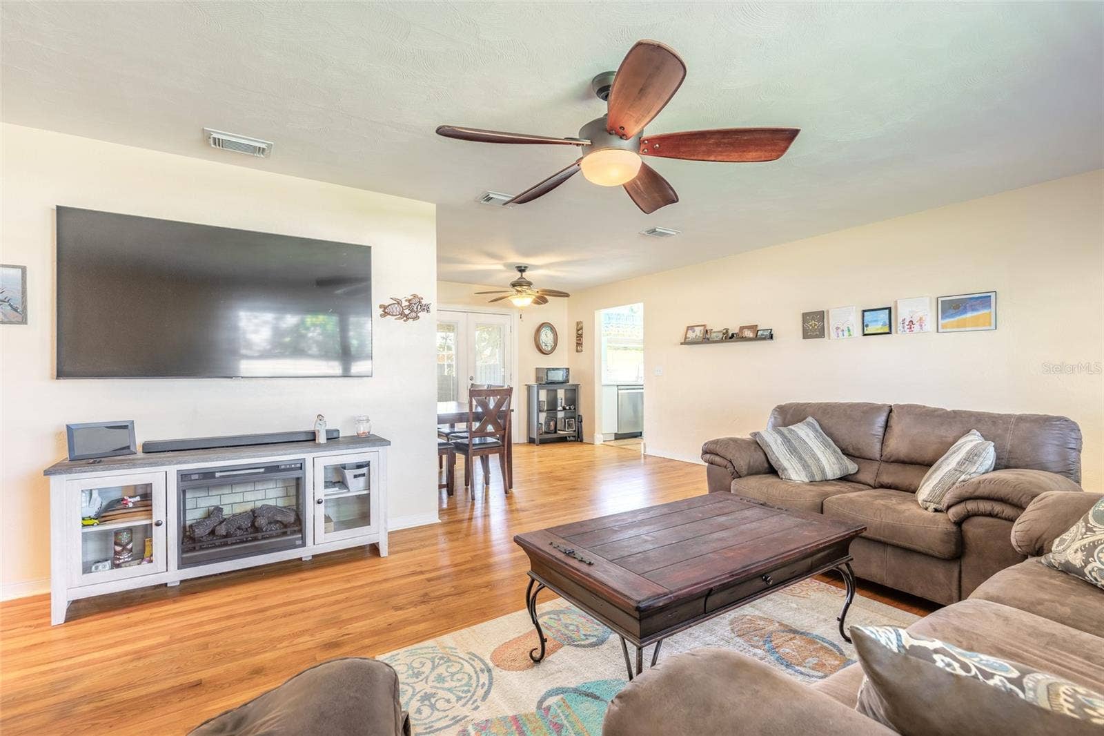 192 VALENCIA DRIVE, Ormond Beach, FL 32176 192 VALENCIA DRIVE, Ormond Beach, FL 32176