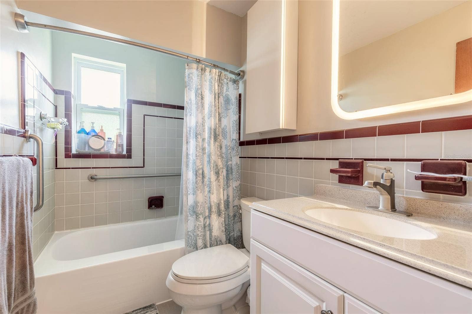 192 VALENCIA DRIVE, Ormond Beach, FL 32176 192 VALENCIA DRIVE, Ormond Beach, FL 32176