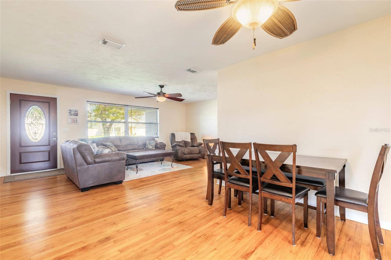 192 VALENCIA DRIVE, Ormond Beach, FL 32176 192 VALENCIA DRIVE, Ormond Beach, FL 32176