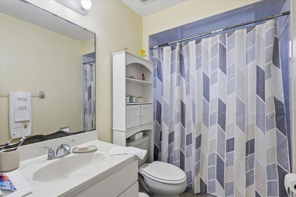 22 BASSETT LANE, Palm Coast, FL 32137 22 BASSETT LANE, Palm Coast, FL 32137