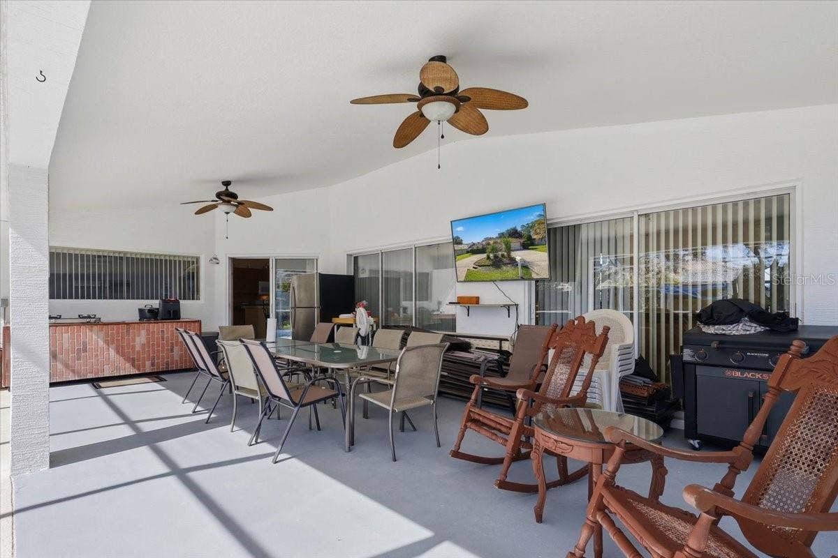 22 BASSETT LANE, Palm Coast, FL 32137 22 BASSETT LANE, Palm Coast, FL 32137