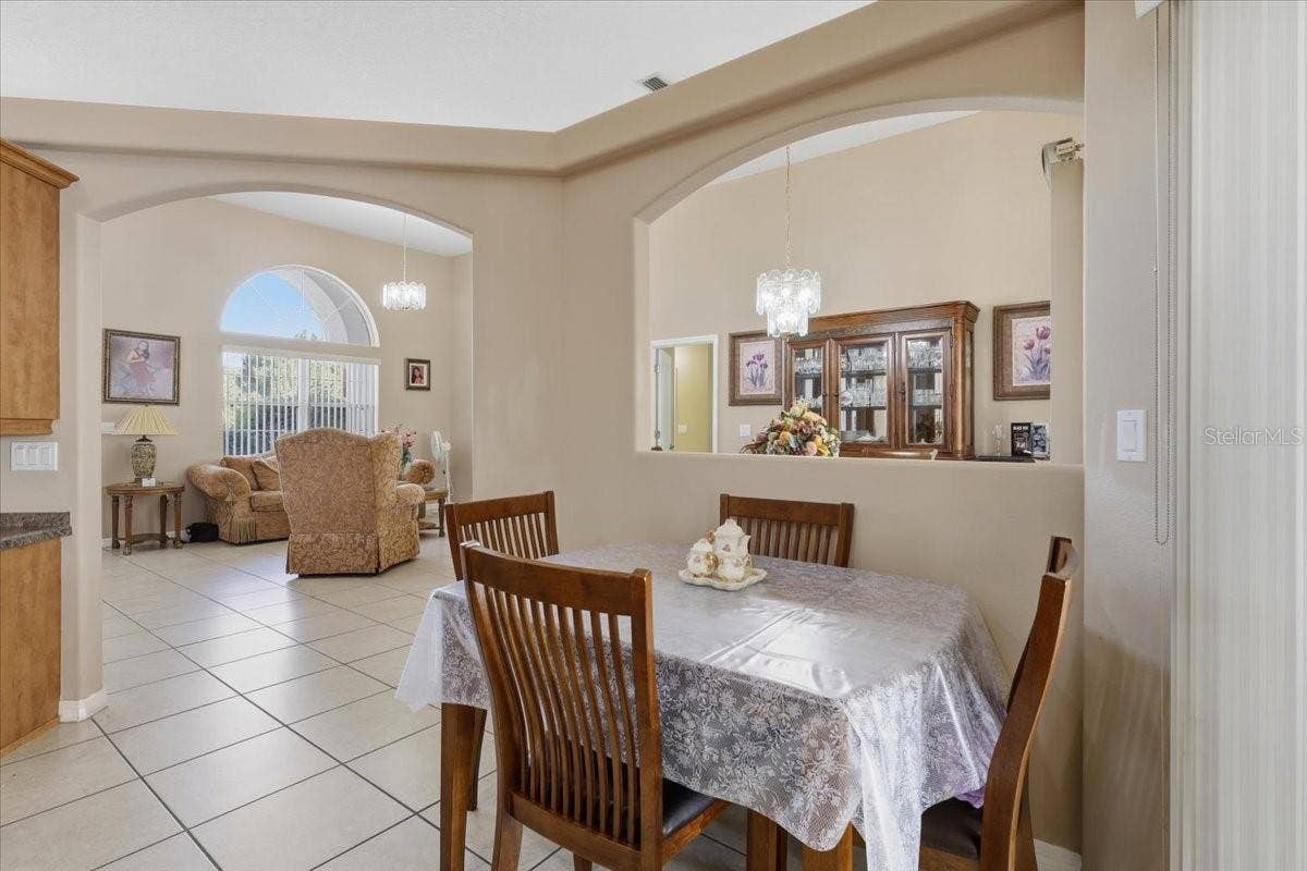 22 BASSETT LANE, Palm Coast, FL 32137 22 BASSETT LANE, Palm Coast, FL 32137