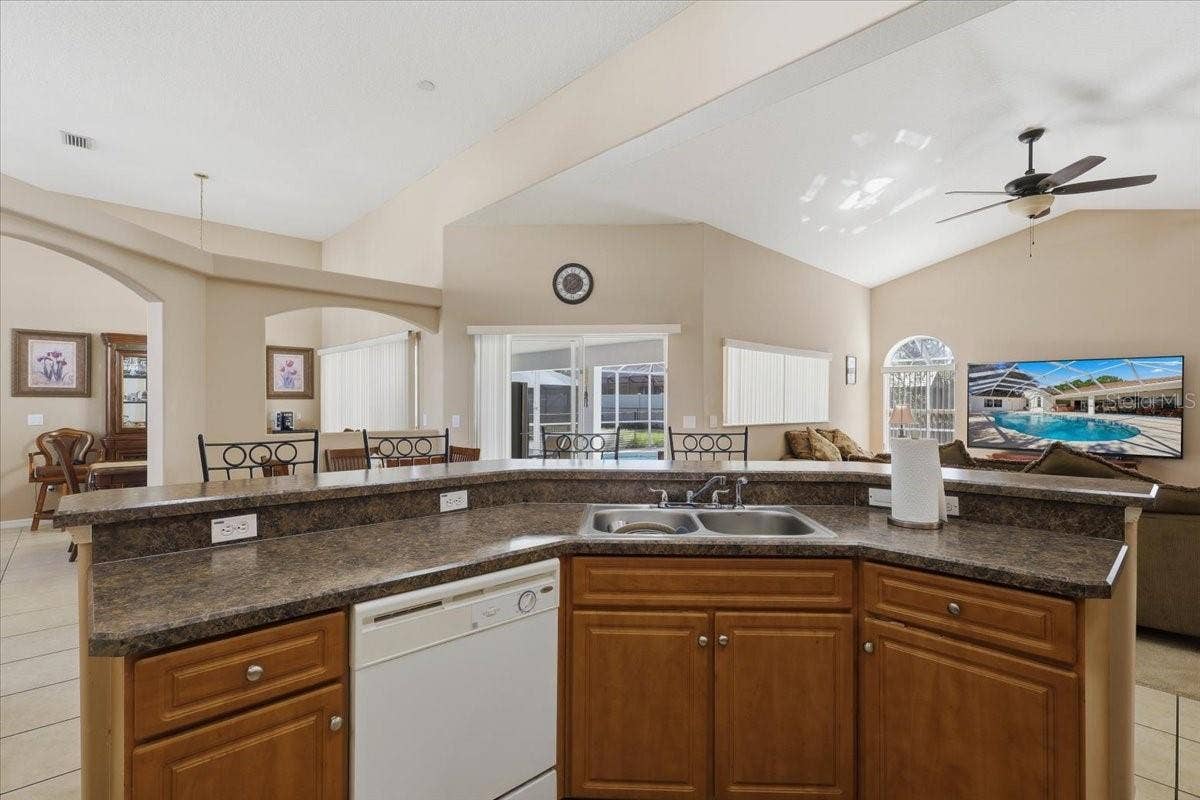 22 BASSETT LANE, Palm Coast, FL 32137 22 BASSETT LANE, Palm Coast, FL 32137