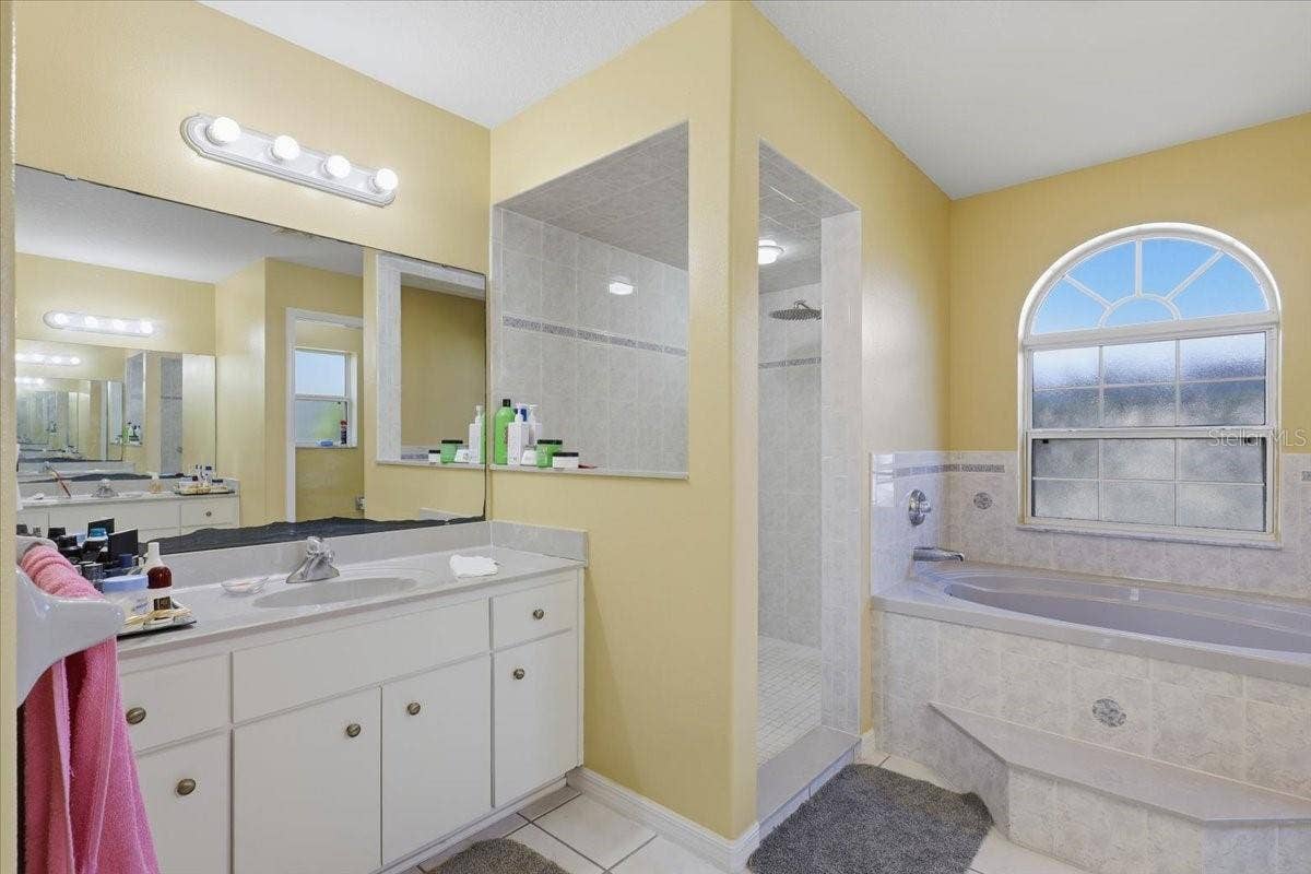 22 BASSETT LANE, Palm Coast, FL 32137 22 BASSETT LANE, Palm Coast, FL 32137