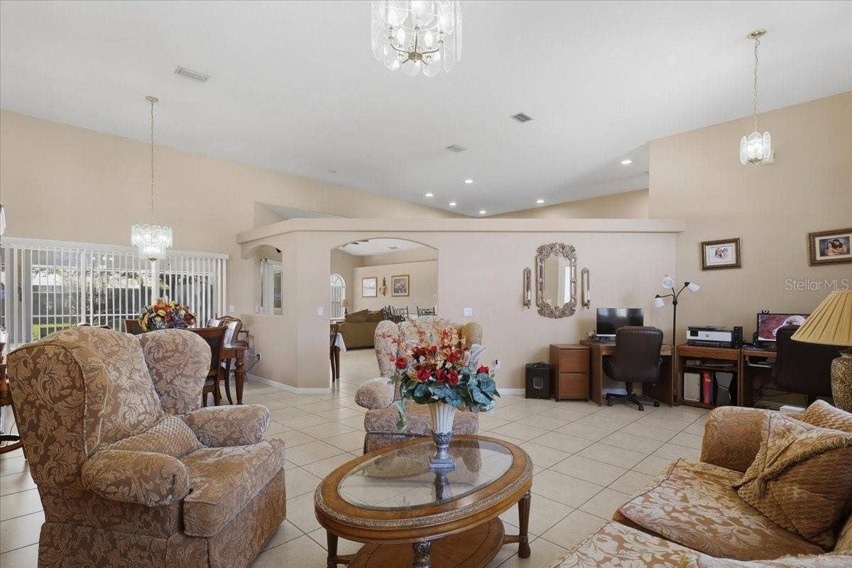 22 BASSETT LANE, Palm Coast, FL 32137 22 BASSETT LANE, Palm Coast, FL 32137