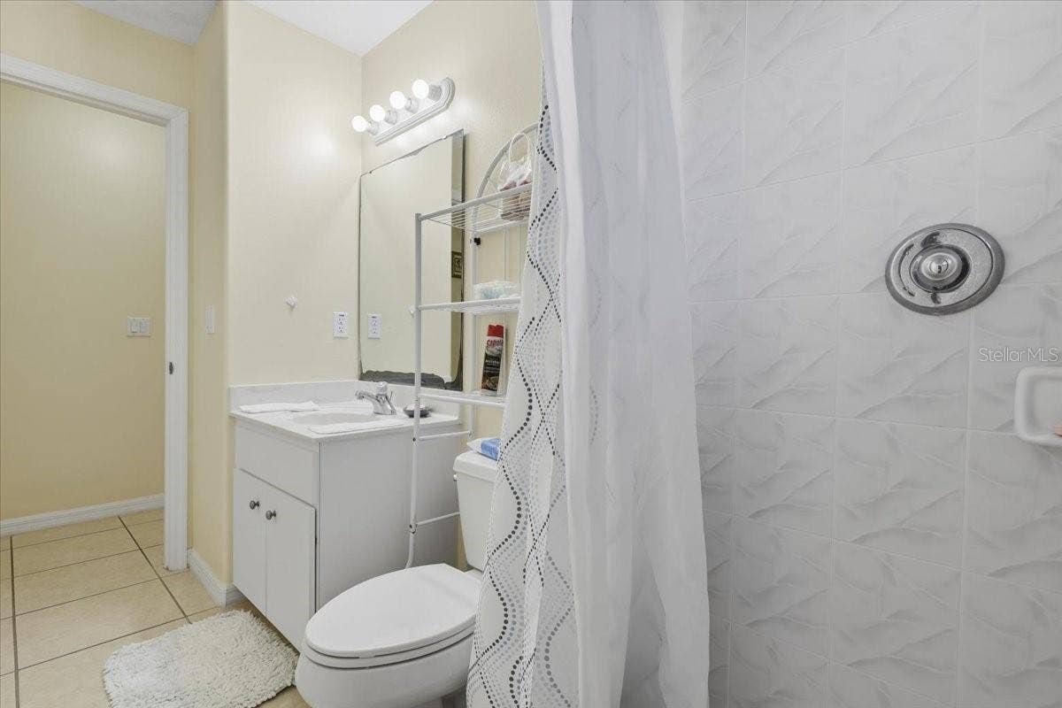 22 BASSETT LANE, Palm Coast, FL 32137 22 BASSETT LANE, Palm Coast, FL 32137