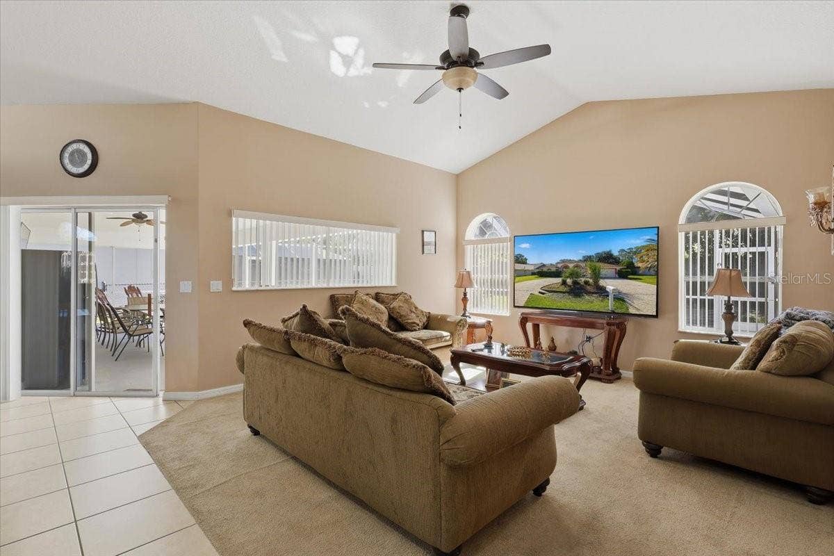 22 BASSETT LANE, Palm Coast, FL 32137 22 BASSETT LANE, Palm Coast, FL 32137