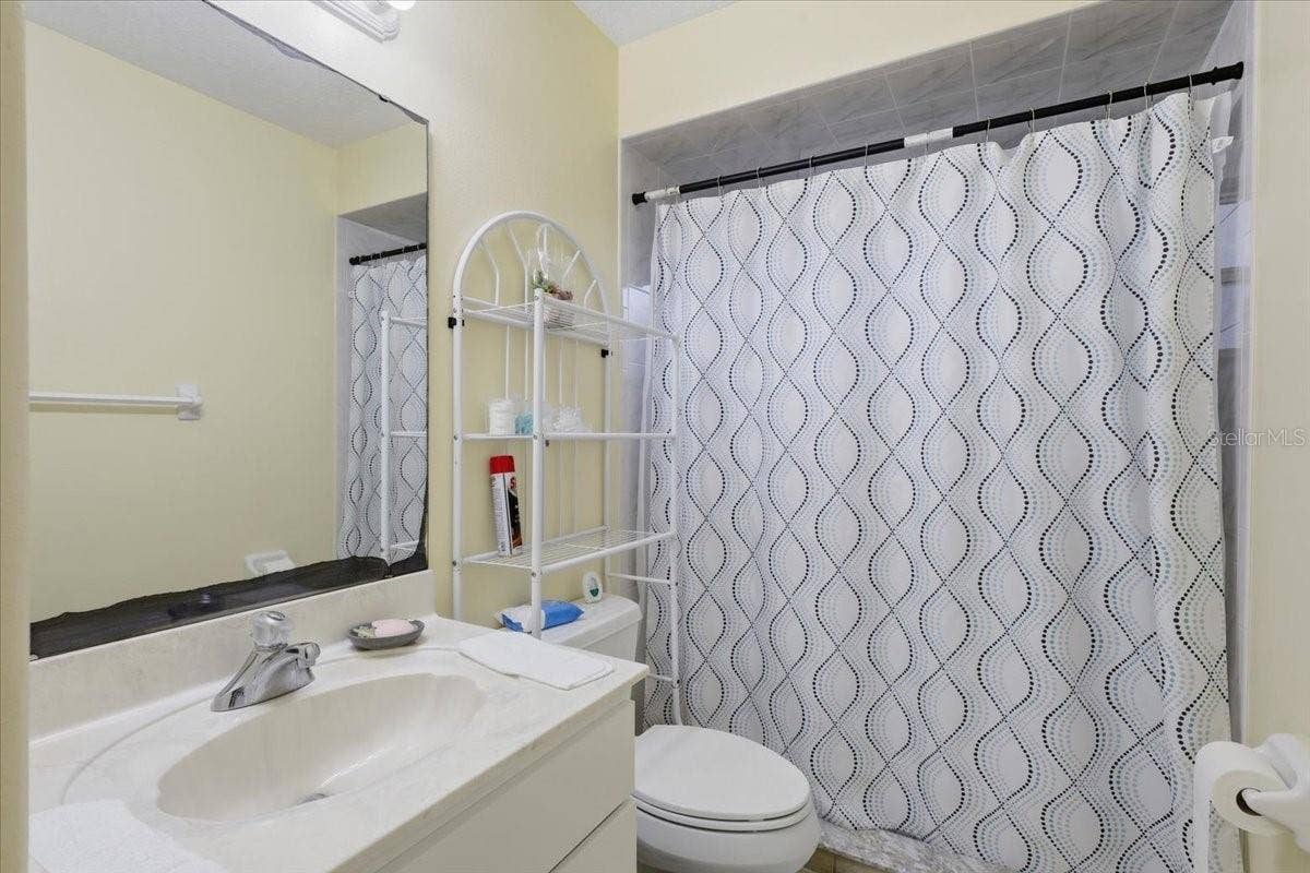 22 BASSETT LANE, Palm Coast, FL 32137 22 BASSETT LANE, Palm Coast, FL 32137