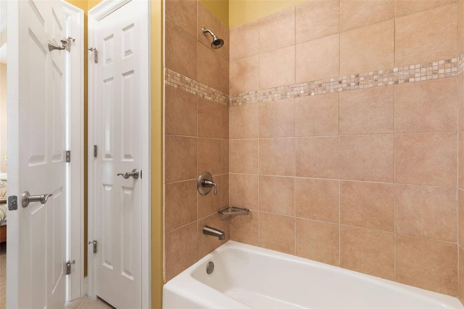 200 OCEAN CREST DRIVE, #553, Palm Coast, FL 32137 200 OCEAN CREST DRIVE, #553, Palm Coast, FL 32137