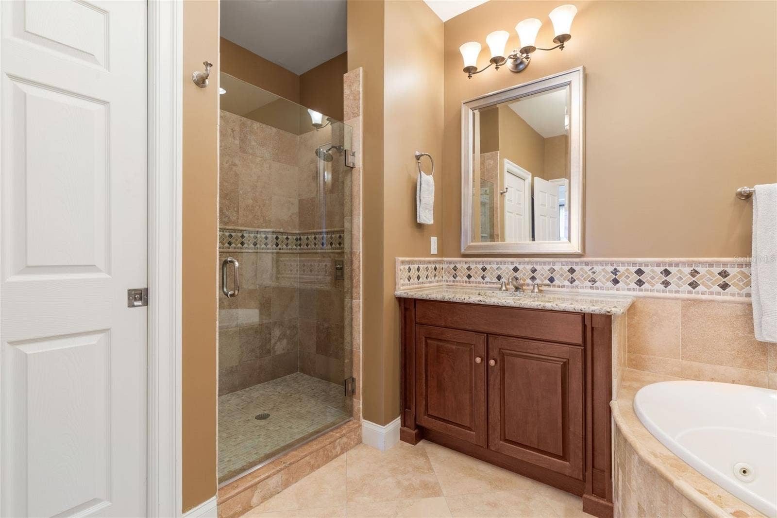 200 OCEAN CREST DRIVE, #553, Palm Coast, FL 32137 200 OCEAN CREST DRIVE, #553, Palm Coast, FL 32137