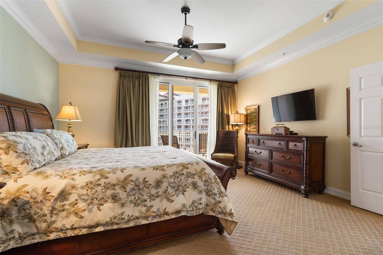 200 OCEAN CREST DRIVE, #553, Palm Coast, FL 32137 200 OCEAN CREST DRIVE, #553, Palm Coast, FL 32137