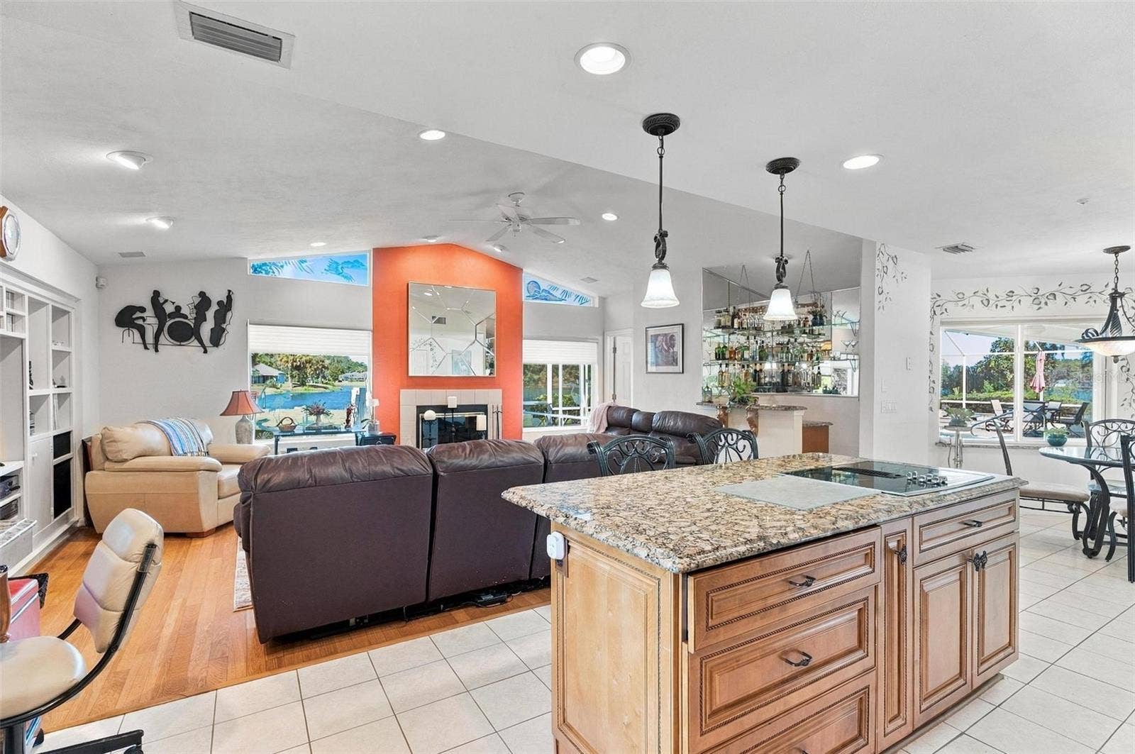 14 BILL COURT, Palm Coast, FL 32137 14 BILL COURT, Palm Coast, FL 32137