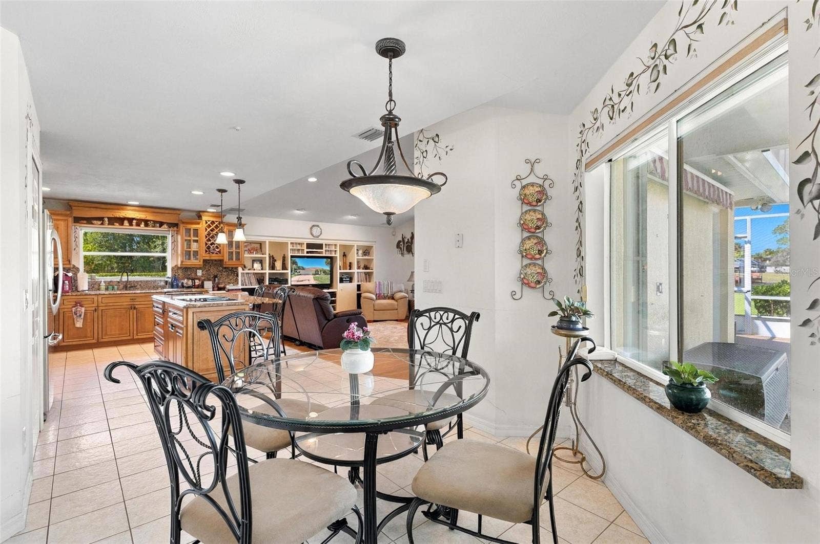 14 BILL COURT, Palm Coast, FL 32137 14 BILL COURT, Palm Coast, FL 32137