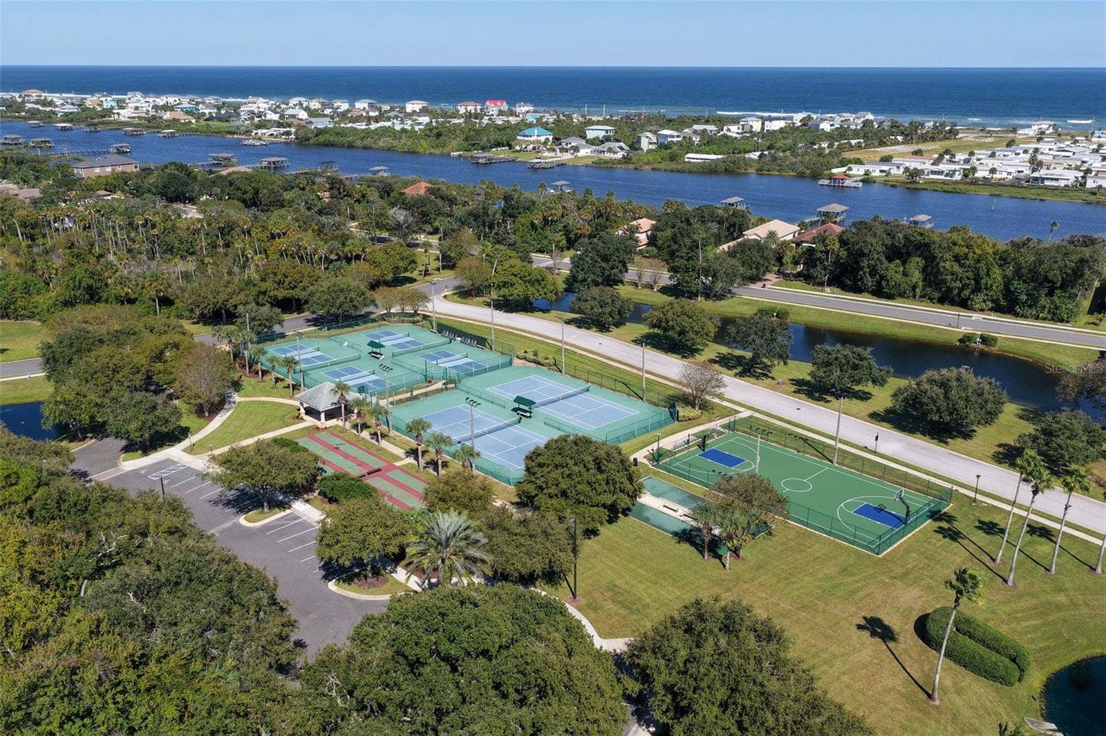 25 EMERALD LAKE COURT, Palm Coast, FL 32137 25 EMERALD LAKE COURT, Palm Coast, FL 32137