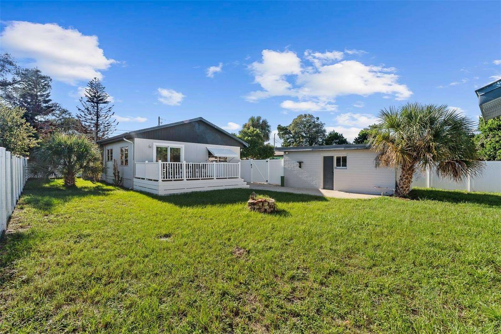 231 N RIDGEWOOD AVENUE, Ormond Beach, FL 32174 231 N RIDGEWOOD AVENUE, Ormond Beach, FL 32174