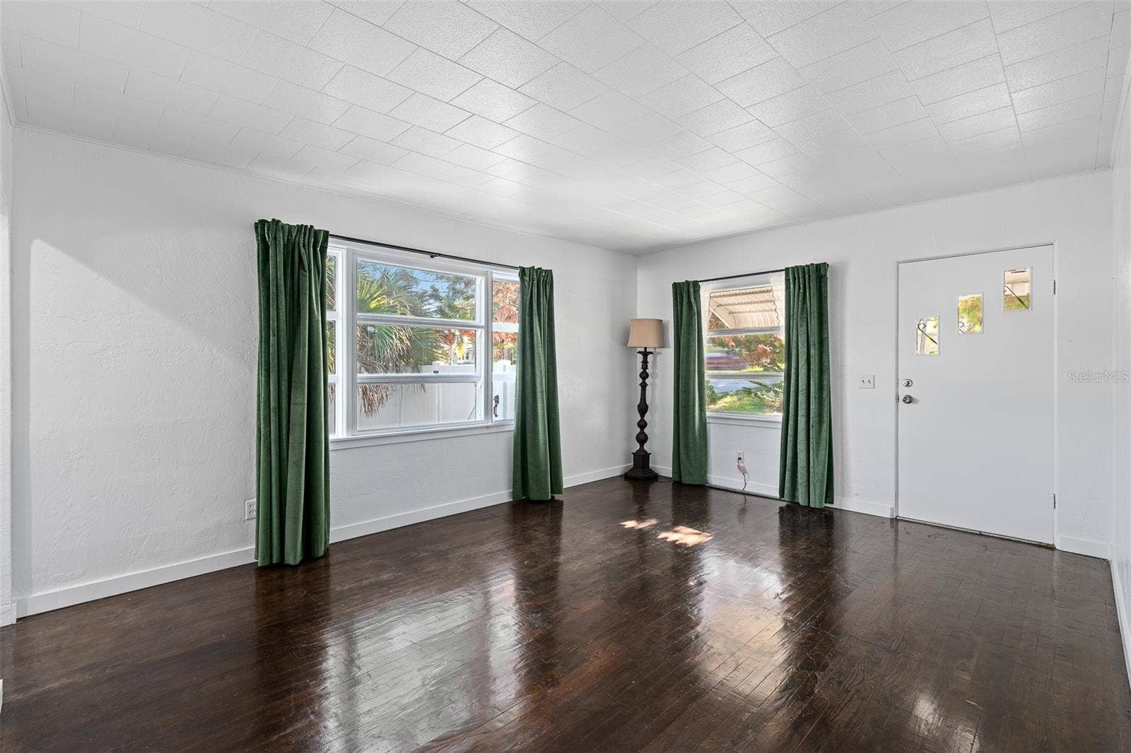 231 N RIDGEWOOD AVENUE, Ormond Beach, FL 32174 231 N RIDGEWOOD AVENUE, Ormond Beach, FL 32174