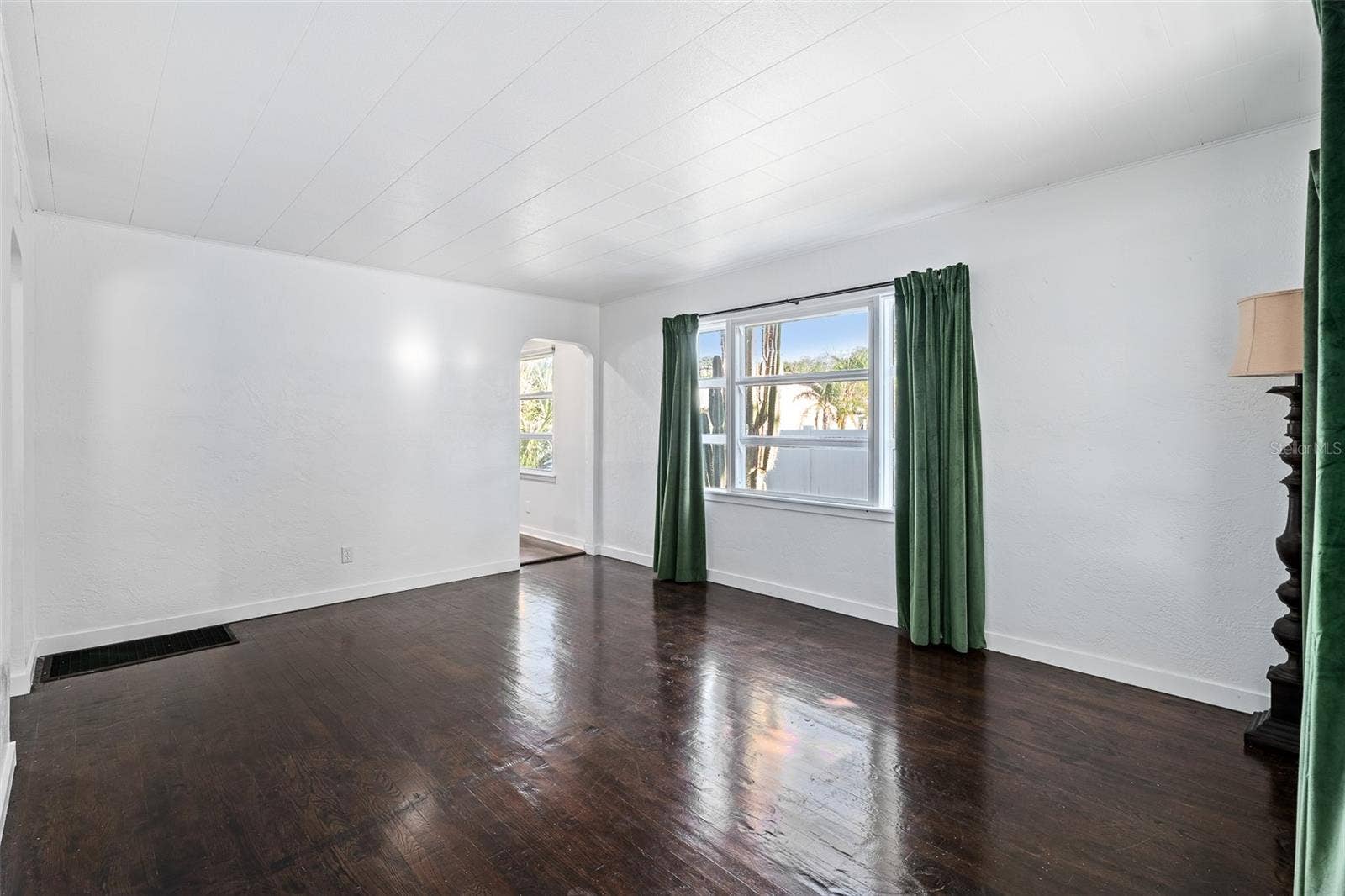231 N RIDGEWOOD AVENUE, Ormond Beach, FL 32174 231 N RIDGEWOOD AVENUE, Ormond Beach, FL 32174