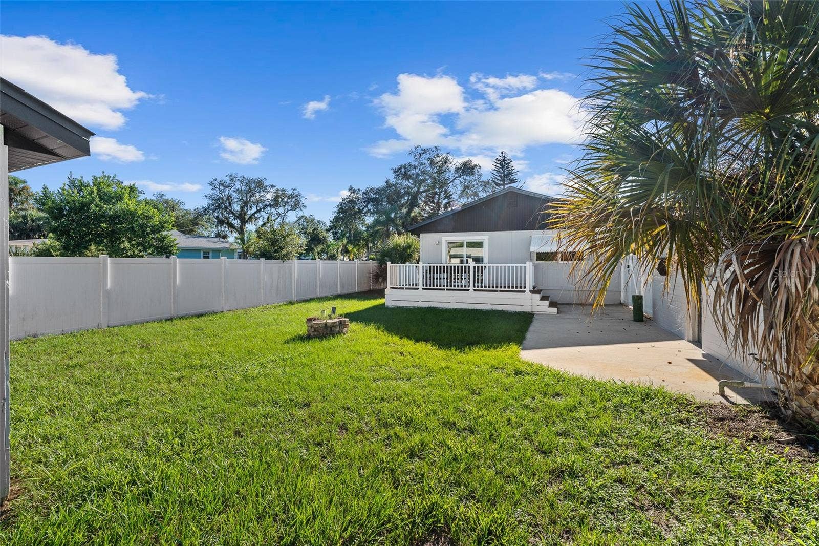 231 N RIDGEWOOD AVENUE, Ormond Beach, FL 32174 231 N RIDGEWOOD AVENUE, Ormond Beach, FL 32174