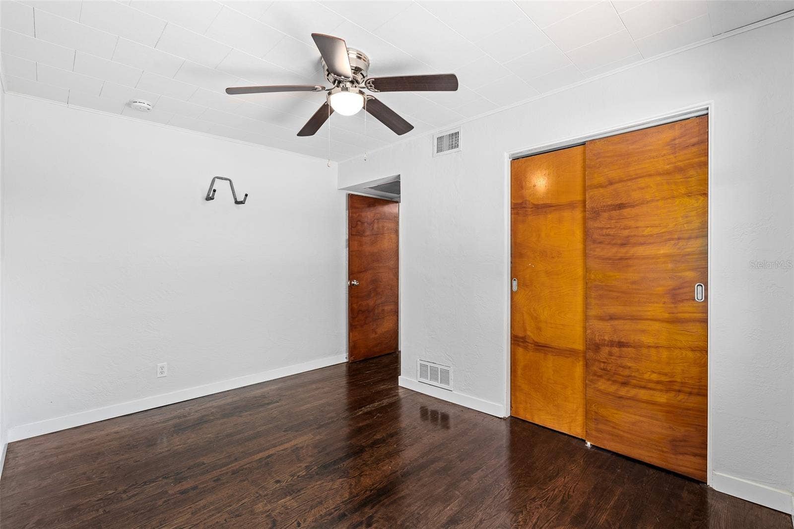 231 N RIDGEWOOD AVENUE, Ormond Beach, FL 32174 231 N RIDGEWOOD AVENUE, Ormond Beach, FL 32174