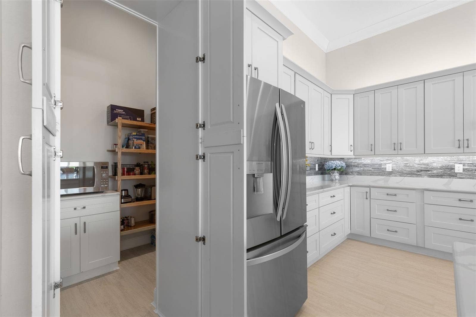 94 DEL PALMA DRIVE, Palm Coast, FL 32137 Hidden Pantry