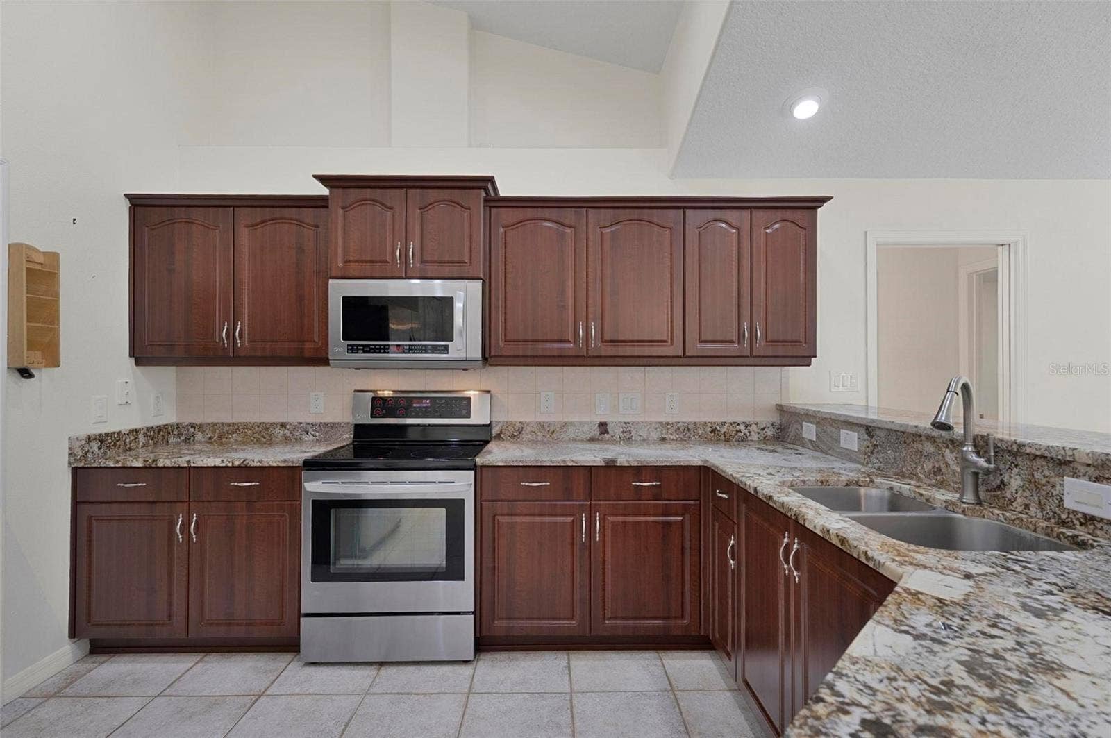 136 BOULDER ROCK DRIVE, Palm Coast, FL 32137 136 BOULDER ROCK DRIVE, Palm Coast, FL 32137