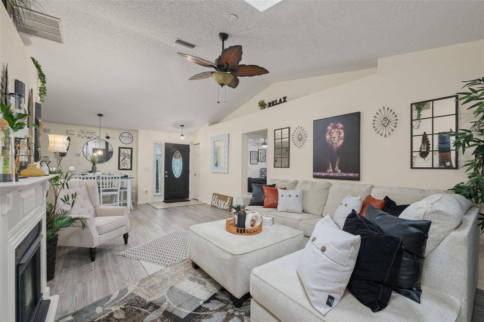 37 POSTMAN LANE, Palm Coast, FL 32164 37 POSTMAN LANE, Palm Coast, FL 32164