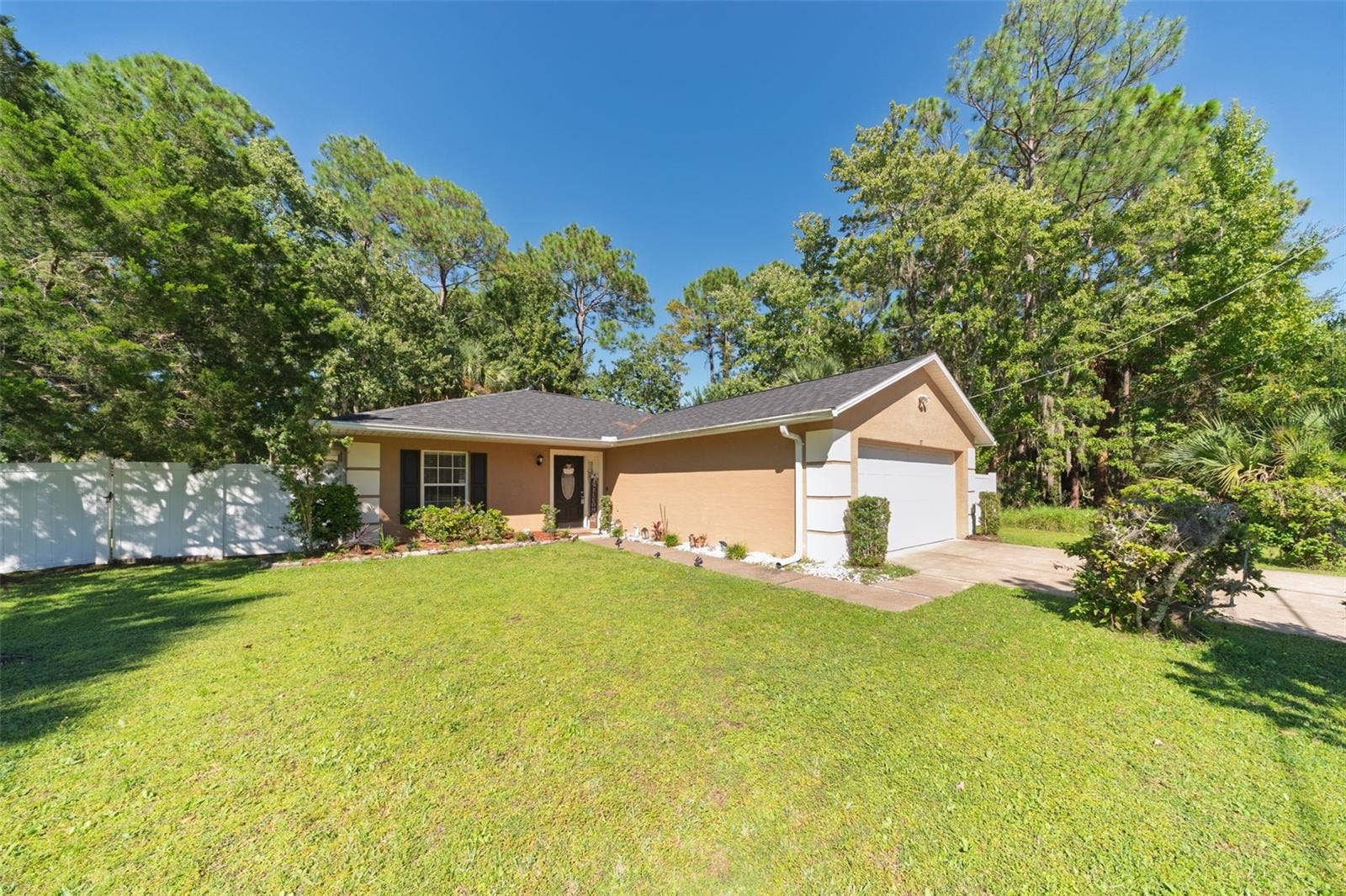 37 POSTMAN LANE, Palm Coast, FL 32164 37 POSTMAN LANE, Palm Coast, FL 32164
