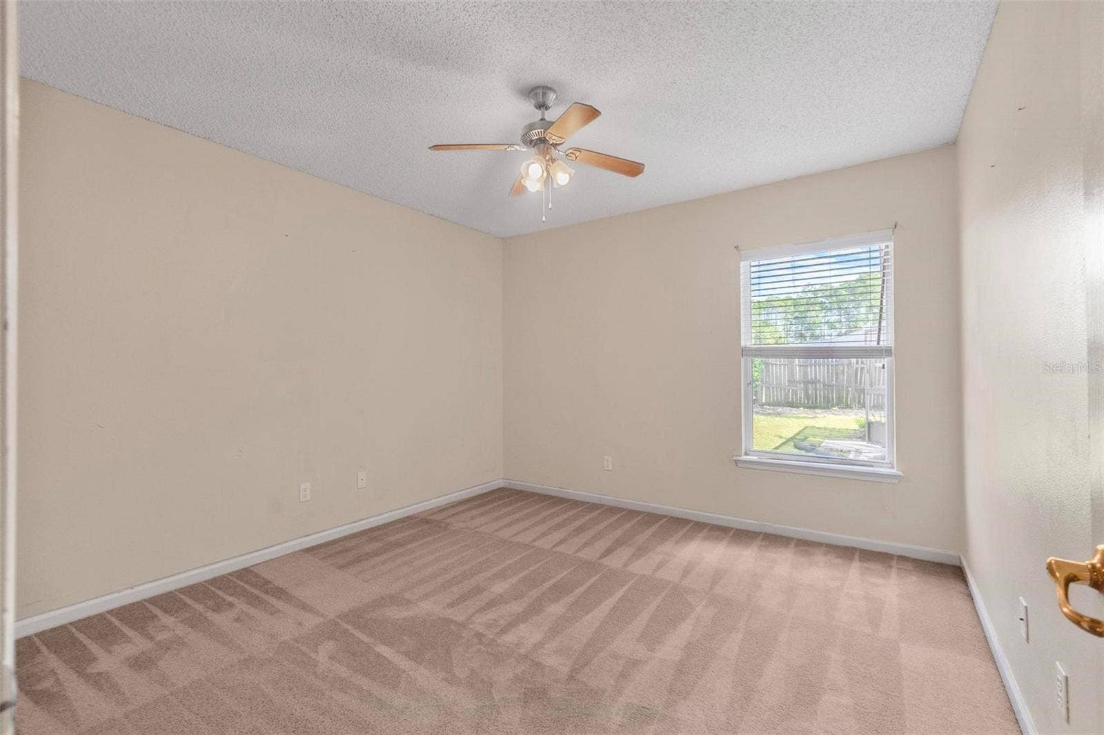 16 BEAUFORD LANE, Palm Coast, FL 32137 16 BEAUFORD LANE, Palm Coast, FL 32137