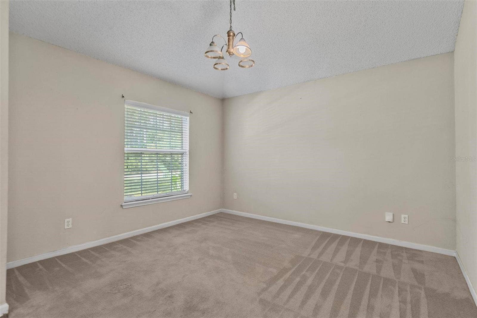 16 BEAUFORD LANE, Palm Coast, FL 32137 16 BEAUFORD LANE, Palm Coast, FL 32137