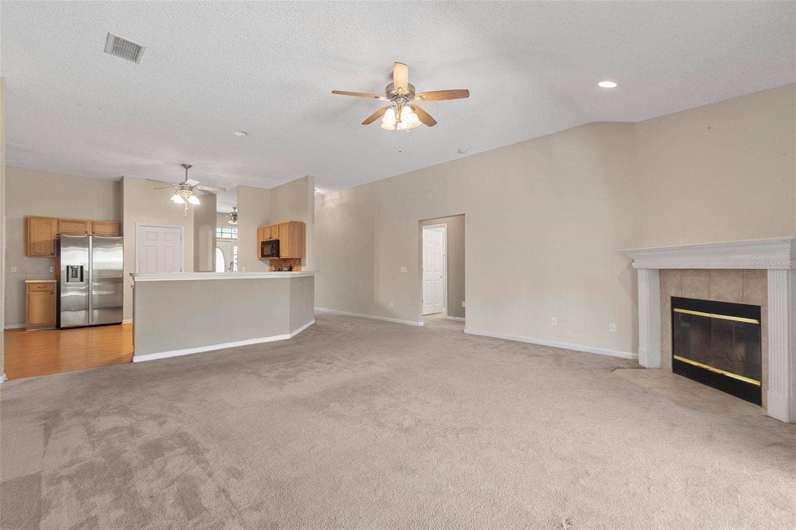 16 BEAUFORD LANE, Palm Coast, FL 32137 16 BEAUFORD LANE, Palm Coast, FL 32137