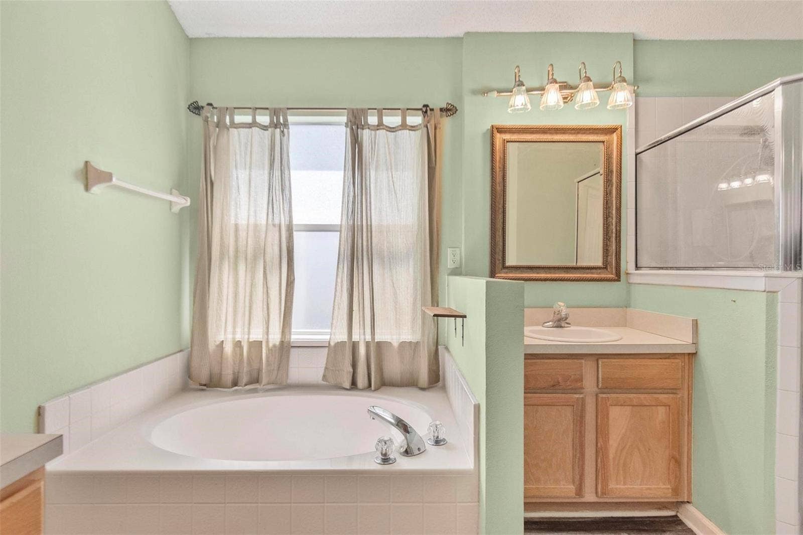 16 BEAUFORD LANE, Palm Coast, FL 32137 16 BEAUFORD LANE, Palm Coast, FL 32137