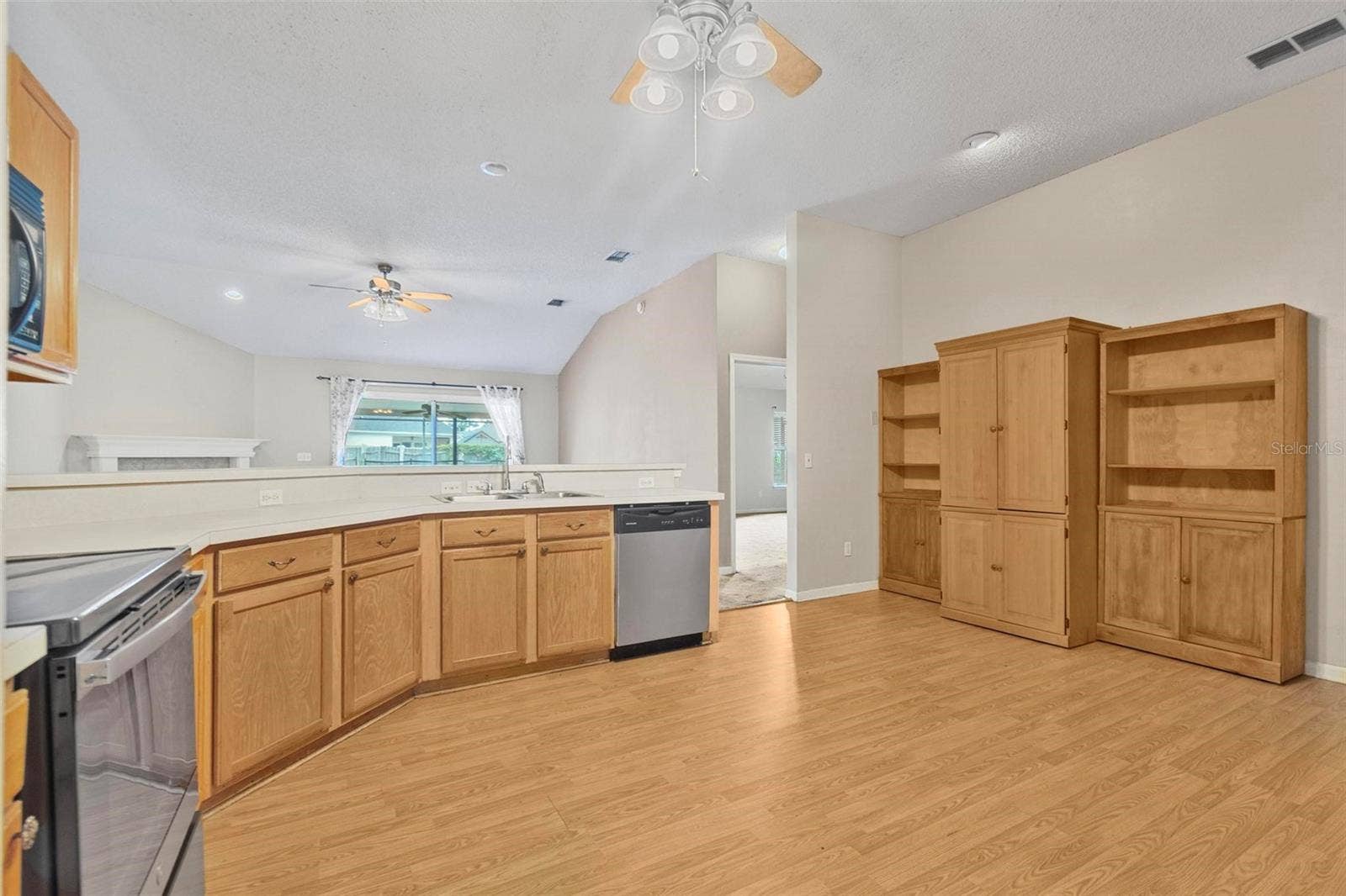 16 BEAUFORD LANE, Palm Coast, FL 32137 16 BEAUFORD LANE, Palm Coast, FL 32137