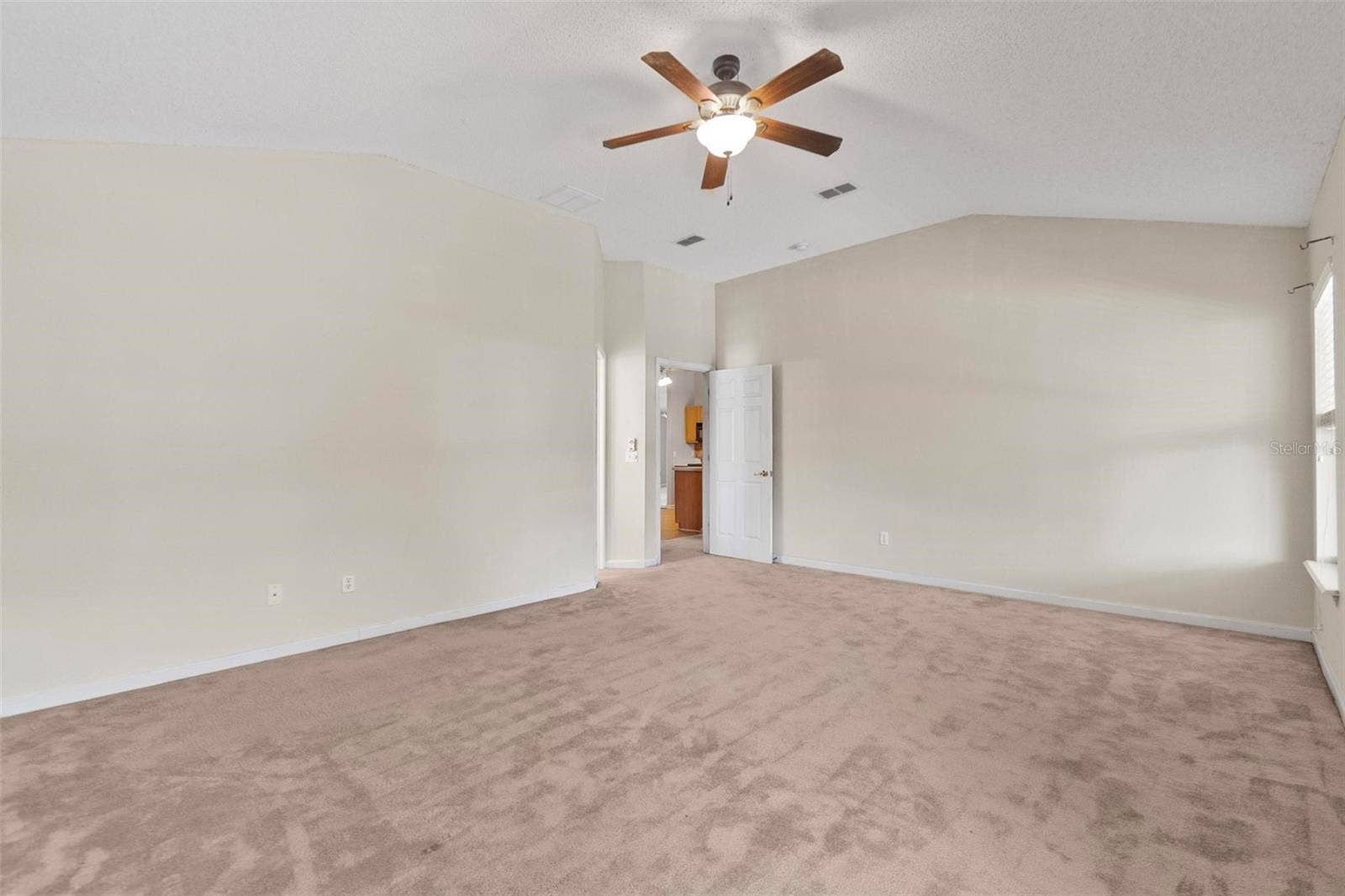16 BEAUFORD LANE, Palm Coast, FL 32137 16 BEAUFORD LANE, Palm Coast, FL 32137
