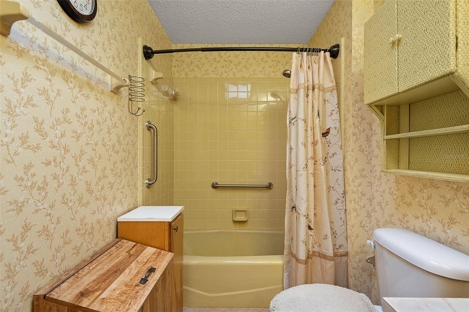 75 TIMBERLAKE LANE, Ormond Beach, FL 32174 75 TIMBERLAKE LANE, Ormond Beach, FL 32174