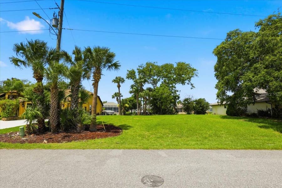 Property photo for 27 COTTONWOOD COURT, Palm Coast, FL