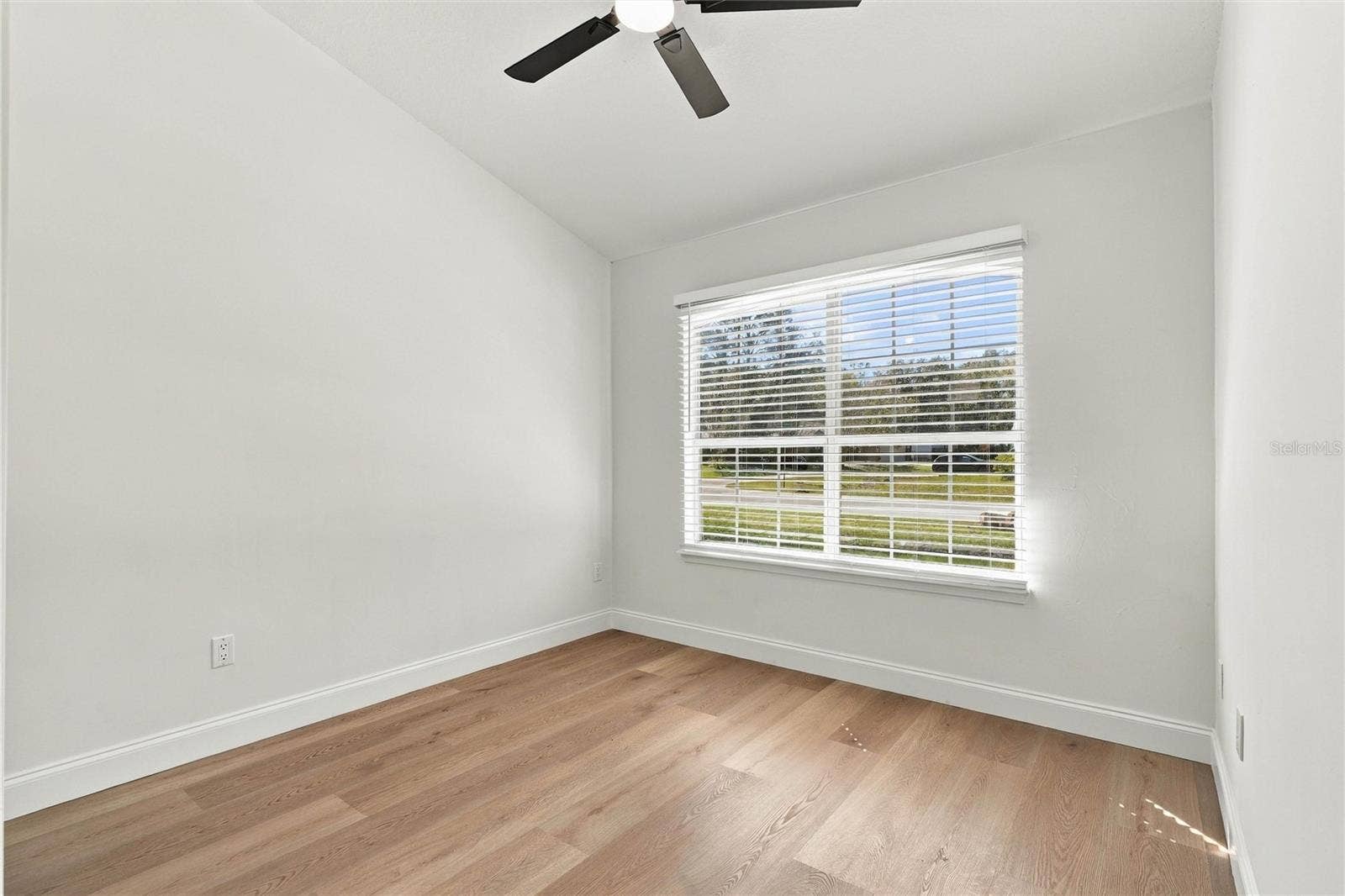 84016 SAINT PAUL BOULEVARD, Yulee, FL 32097 84016 SAINT PAUL BOULEVARD, Yulee, FL 32097