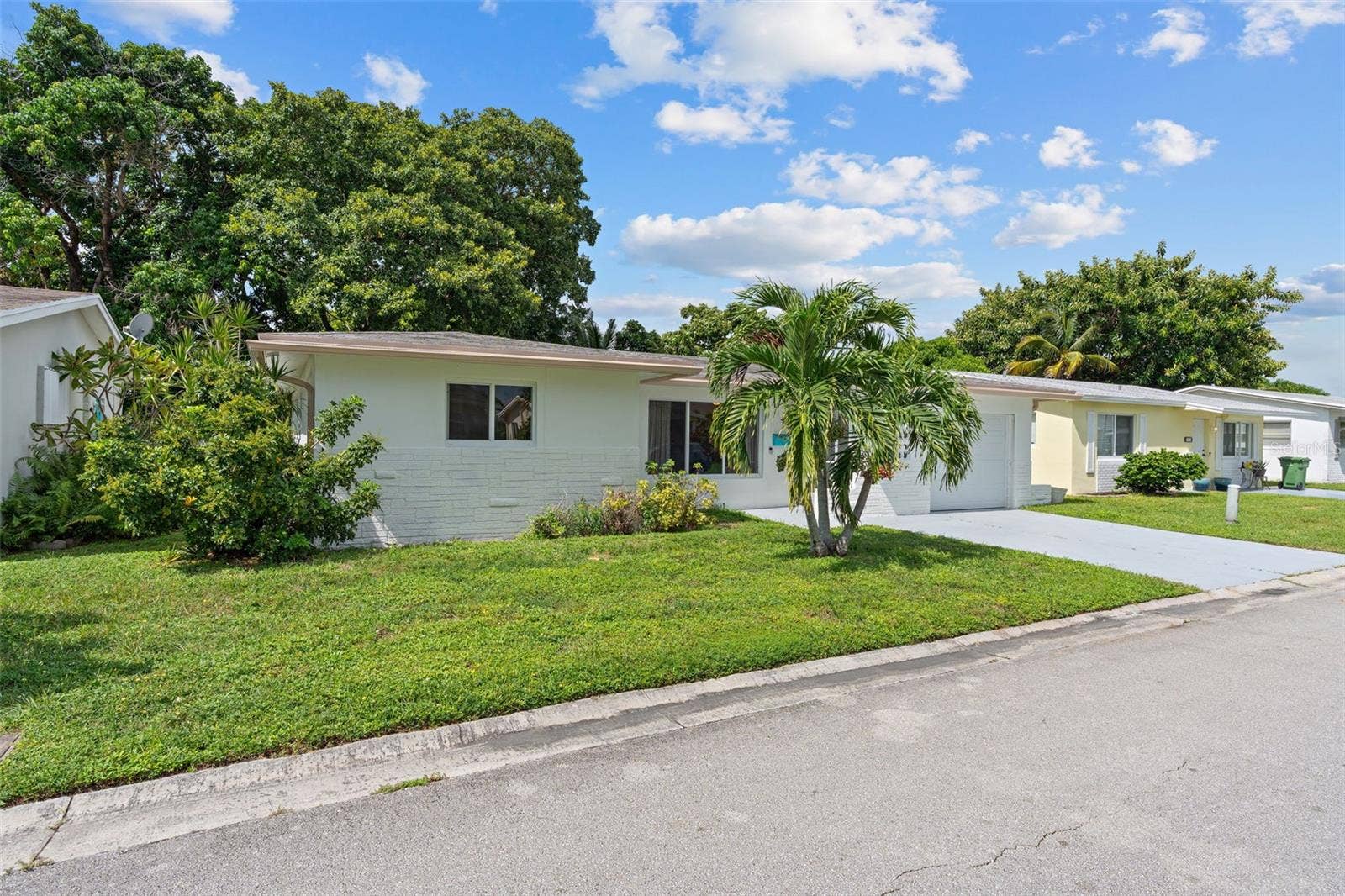 1045 NW 69TH AVENUE, Margate, FL 33063 1045 NW 69TH AVENUE, Margate, FL 33063