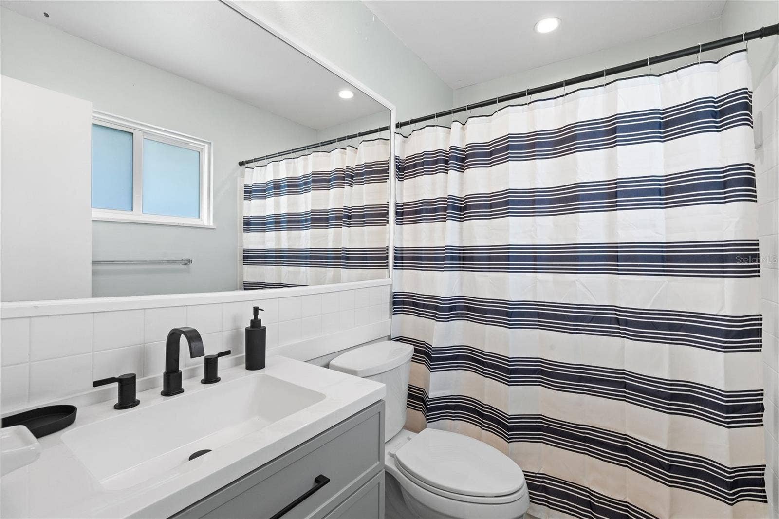 1045 NW 69TH AVENUE, Margate, FL 33063 1045 NW 69TH AVENUE, Margate, FL 33063