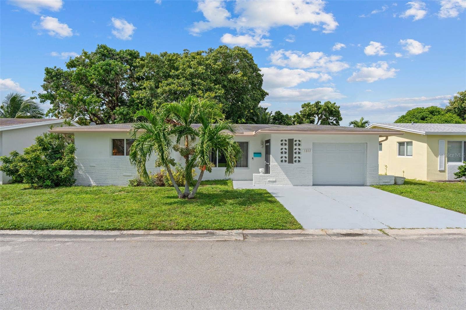 1045 NW 69TH AVENUE, Margate, FL 33063 1045 NW 69TH AVENUE, Margate, FL 33063