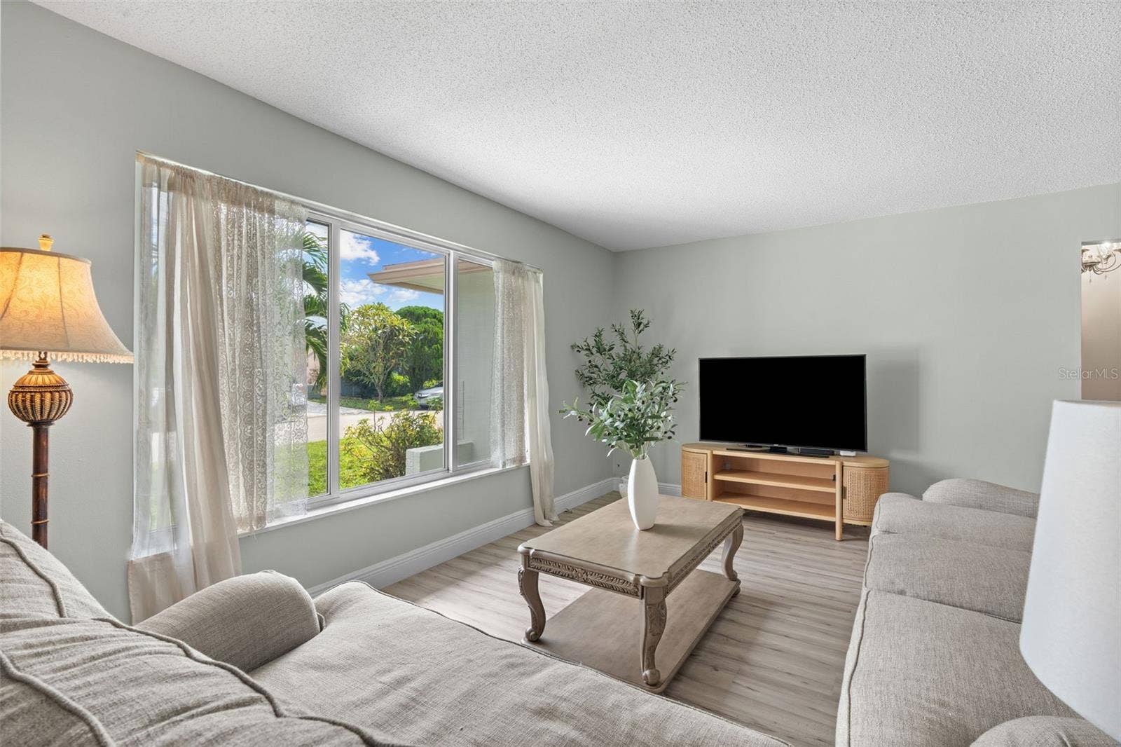 1045 NW 69TH AVENUE, Margate, FL 33063 1045 NW 69TH AVENUE, Margate, FL 33063
