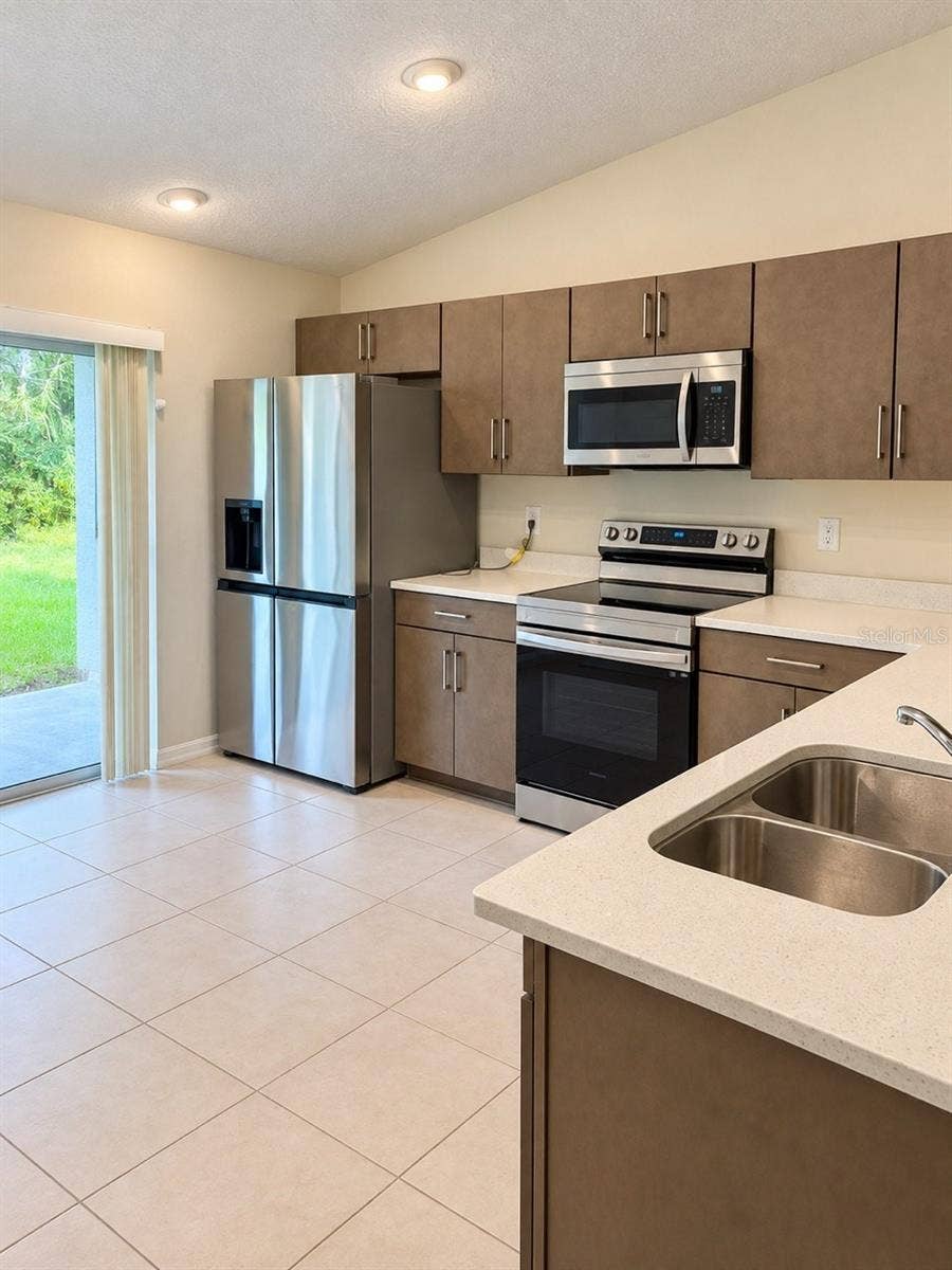 91 PLAIN VIEW DRIVE, Palm Coast, FL 32164 91 PLAIN VIEW DRIVE, Palm Coast, FL 32164
