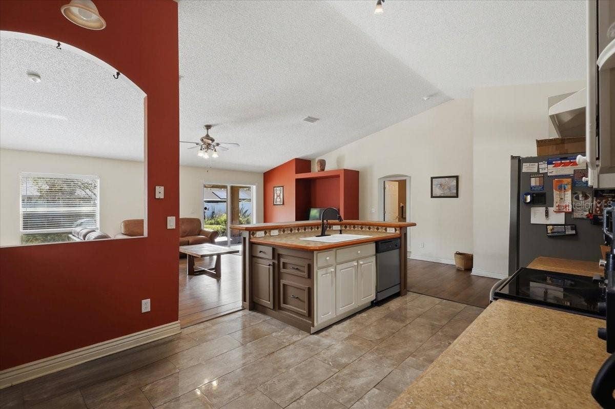 92 ROBINSON DRIVE, Palm Coast, FL 32164