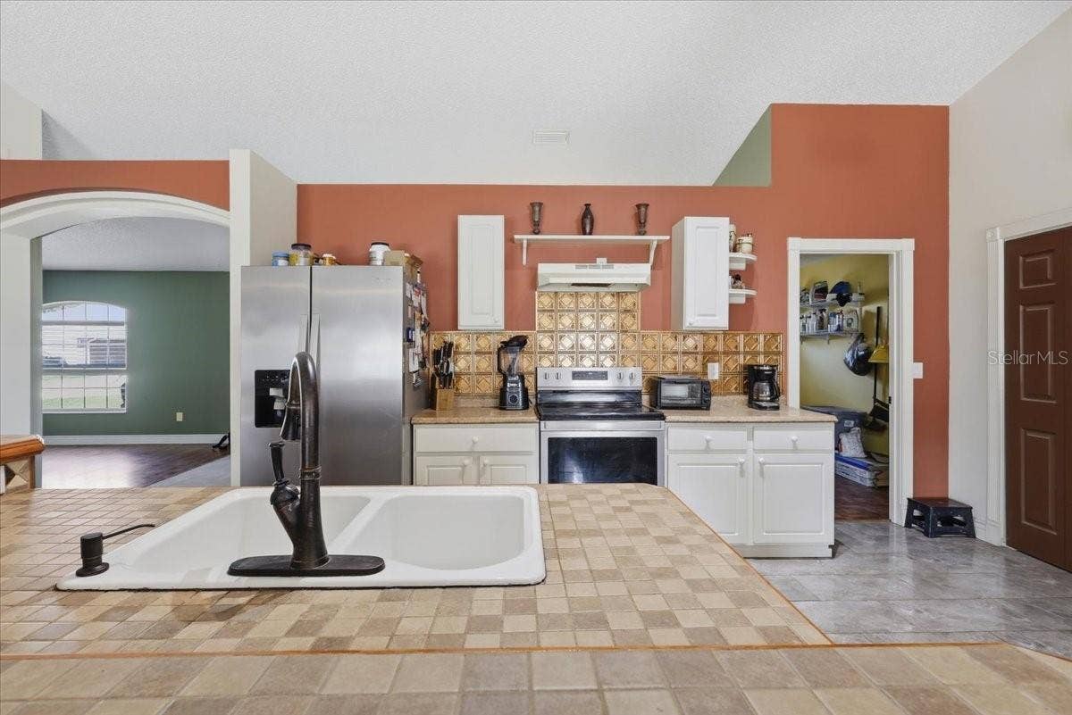 92 ROBINSON DRIVE, Palm Coast, FL 32164