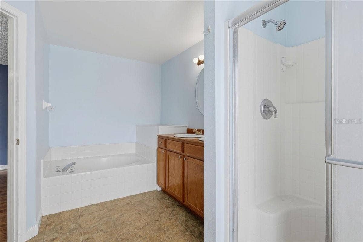 92 ROBINSON DRIVE, Palm Coast, FL 32164